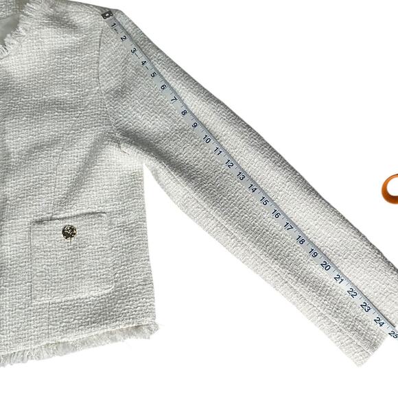 Rachel Zoe White Tweed Fringe Blazer Jacket Gold Buttons Large Quiet Luxury - Picture 9 of 11